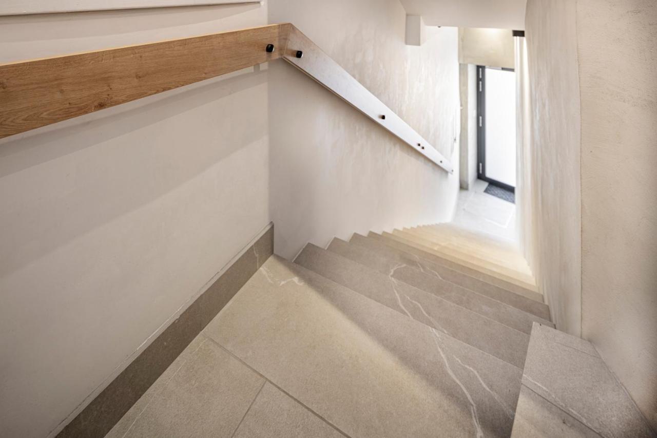 Vi&La - Apart House Piestany Bagian luar foto